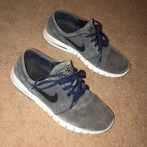 Gray Velvet Nike Stefan Janoski Skate Shoes